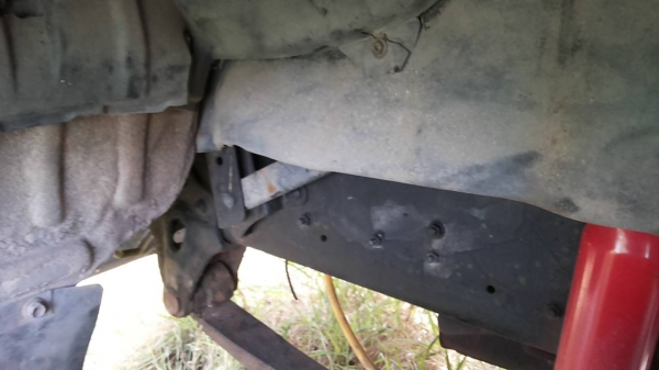 ***ขายแล้วครับขอบคุณ Truck2hand ขาย6ล้อติดเครนสวยๆ HINO FD3HLA HO7D 195HP เครื่องเดิมเกียร์เดิม HO7D 195 แรง แน่นดี แรงดี เกียร์ดีไม่หลุด ช่วงล่างเดิม คัสซีสวยจัด เดิมๆไม่มีบวม กระบะคาร์โก้ พื้นเหล็กข้างเหล็กสภาพดี พื้นดีข้างดีไม่ผุ ยาว6.20ม. หัวเก๋งสวยภา