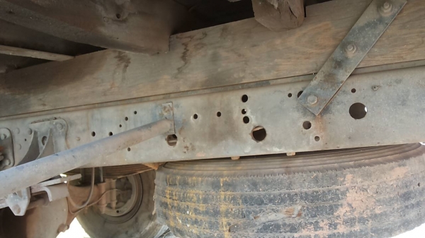 ***ขายแล้วครับขอบคุณ Truck2hand ขาย6ล้อติดเครนสวยๆ HINO FD3HLA HO7D 195HP เครื่องเดิมเกียร์เดิม HO7D 195 แรง แน่นดี แรงดี เกียร์ดีไม่หลุด ช่วงล่างเดิม คัสซีสวยจัด เดิมๆไม่มีบวม กระบะคาร์โก้ พื้นเหล็กข้างเหล็กสภาพดี พื้นดีข้างดีไม่ผุ ยาว6.20ม. หัวเก๋งสวยภา