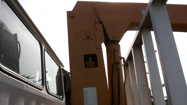 ***ขายแล้วครับขอบคุณ Truck2hand ขาย6ล้อติดเครนสวยๆ HINO FD3HLA HO7D 195HP เครื่องเดิมเกียร์เดิม HO7D 195 แรง แน่นดี แรงดี เกียร์ดีไม่หลุด ช่วงล่างเดิม คัสซีสวยจัด เดิมๆไม่มีบวม กระบะคาร์โก้ พื้นเหล็กข้างเหล็กสภาพดี พื้นดีข้างดีไม่ผุ ยาว6.20ม. หัวเก๋งสวยภา