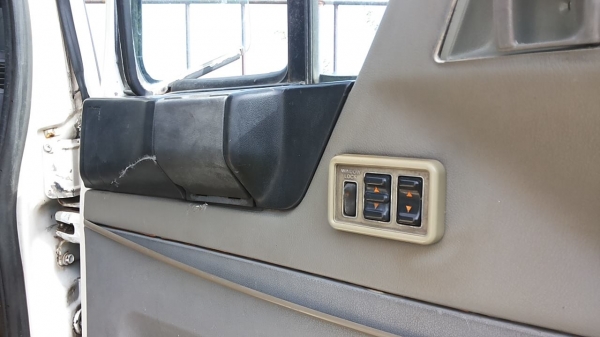 ***ขายแล้วครับขอบคุณ Truck2hand ขาย6ล้อติดเครนสวยๆ HINO FD3HLA HO7D 195HP เครื่องเดิมเกียร์เดิม HO7D 195 แรง แน่นดี แรงดี เกียร์ดีไม่หลุด ช่วงล่างเดิม คัสซีสวยจัด เดิมๆไม่มีบวม กระบะคาร์โก้ พื้นเหล็กข้างเหล็กสภาพดี พื้นดีข้างดีไม่ผุ ยาว6.20ม. หัวเก๋งสวยภา