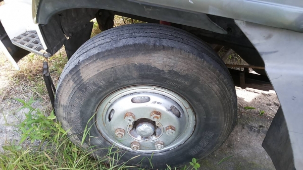 ***ขายแล้วครับขอบคุณ Truck2hand ขาย6ล้อติดเครนสวยๆ HINO FD3HLA HO7D 195HP เครื่องเดิมเกียร์เดิม HO7D 195 แรง แน่นดี แรงดี เกียร์ดีไม่หลุด ช่วงล่างเดิม คัสซีสวยจัด เดิมๆไม่มีบวม กระบะคาร์โก้ พื้นเหล็กข้างเหล็กสภาพดี พื้นดีข้างดีไม่ผุ ยาว6.20ม. หัวเก๋งสวยภา