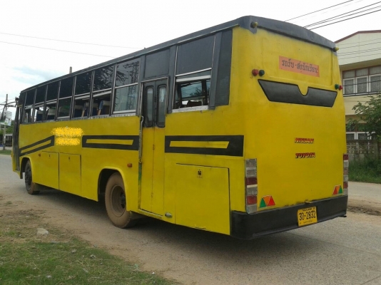 ขายรถบัสยาว10เมตร เครื่่อง 155แรง EH300 ขนาด45ที่นั้ง เอกสารพร้อมโอน แชชซีสวย เครื่องดี  ช่วงล่างเบนซ์ สภาพพร้อมใช้งาน