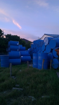 ขายถัง จำนวนมาก 240-320 บาทครับ มีหลายร้อยใบ