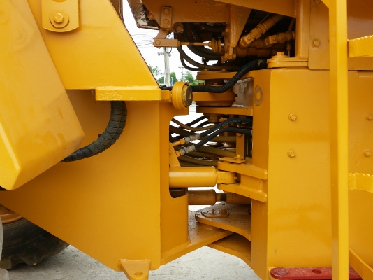 ขายรถตักล้อยาง ราคาพิเศษ WA180-1 ยี่ห้อ KOMATSU  นำเข้าจากสหรัฐอเมริกา ไม่เคยใช้งานในไทย ** 850,000 บาท