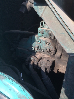 ต้องการขายแบคโฮ โกเบ120-5LC ต้องการขายแบคโฮ โกเบ120-5LC