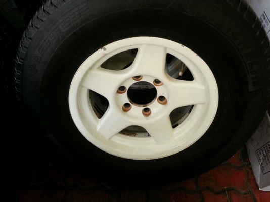 ขายล้อลาย แบรดเลท์ 8 x 16 พร้อมยาง 265 x 70 x 16 ขายล้อลาย แบรดเลท์ 8 x 16 พร้อมยาง 265 x 70 x 16