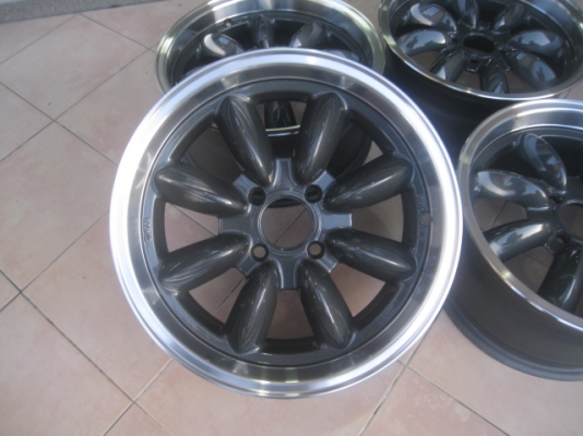 ขายล้อแม็กมือสอง ลายกล้วย 15" สีเทากัน ขอบเงา ขายล้อแม็กมือสอง ลายกล้วย 15" สีเทากัน ขอบเงา