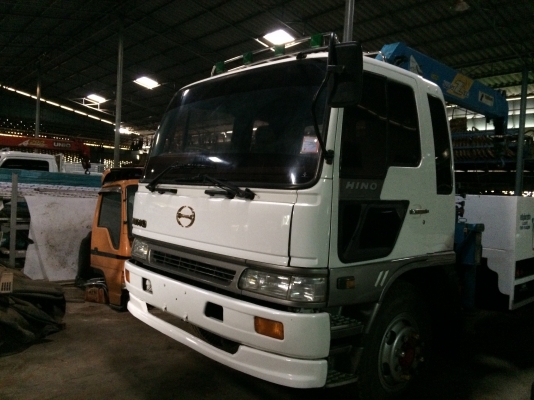 ขายรถ6 ล้อฮีโน่ 195 แรง ติดเครนมือสองจากญี่ปุ่น ยี่ห้อ ทาดาโน่ 3.5ตัน 5 ปลอก