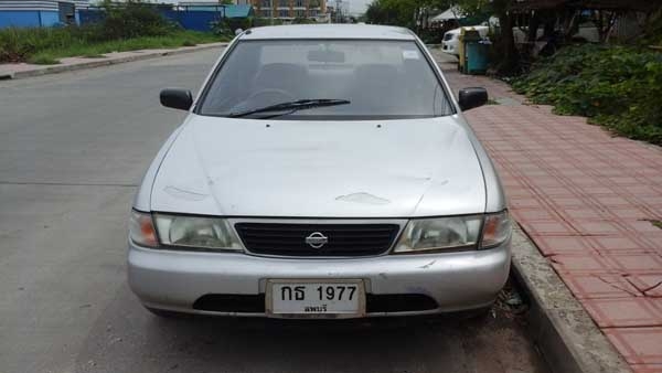 ขาย sunny B14 auto ปี 96 สีเทา ถูกๆ