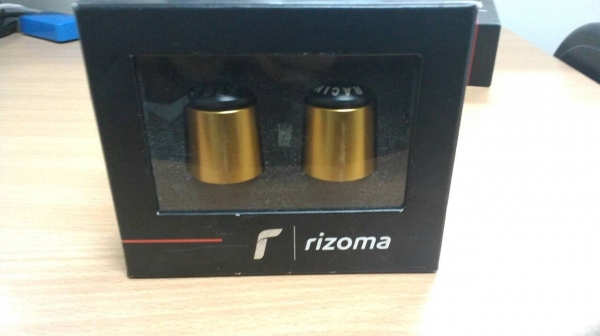 ขายครับ ครบชุด จากสำนักrizoma ของใหมยังไม่แกะกล่อง ทั้งชุด3500 พร้อมส่งครับ