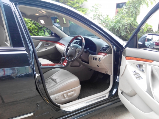 toyota camry hybrid navi