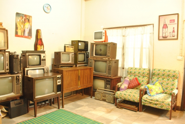 ขายทีวีเก่าโบราณ