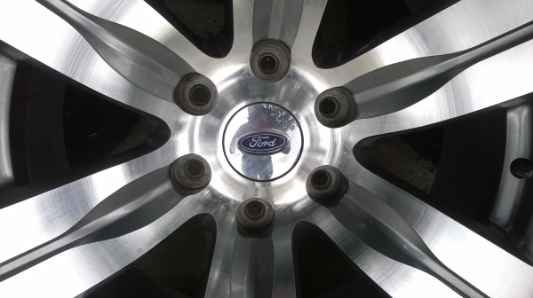 แม็กเดิม ford ขอบ 18 ครับ ยาง 265 60 18 Falken