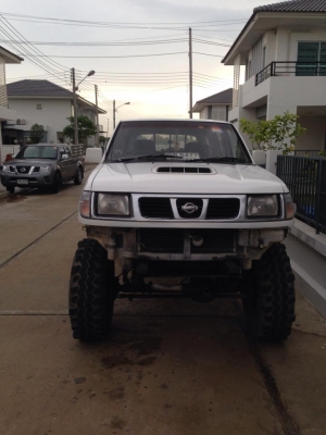 ขายนิสสันฟรอนเทียร์วางคาน