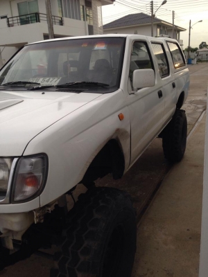 ขายนิสสันฟรอนเทียร์วางคาน