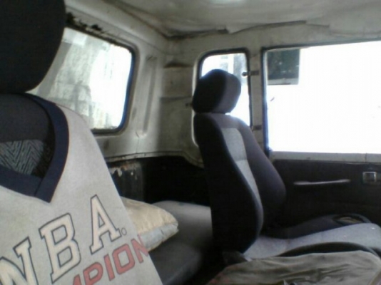 ขายจัมโบ้10ล้อ2เพลา เครื่อง165แรง เครื่องดี แคชซีสวย สภาพพร้อมใช้งาน เอกสารพร้อมโอน สนใจสอบถามรายละเอียดเพิ่มเติมโทร 090-8588220คุณนะ