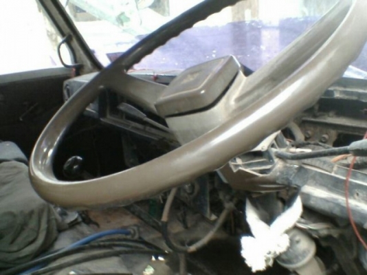 ขายจัมโบ้10ล้อ2เพลา เครื่อง165แรง เครื่องดี แคชซีสวย สภาพพร้อมใช้งาน เอกสารพร้อมโอน สนใจสอบถามรายละเอียดเพิ่มเติมโทร 090-8588220คุณนะ