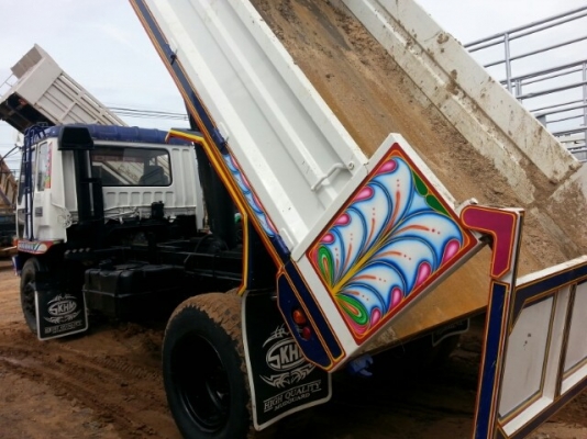 ขายดั้ม5คิว MITSUBISHI เครื่อง6D14 เครื่องดี แคชซีสวย พ.เพาเวอร์ ภายในสวย แอร์เย็น เอกสารพร้อมโอน สนใจสอบถามเพิ่มเติมโทร 090-8588220 คุณนะ