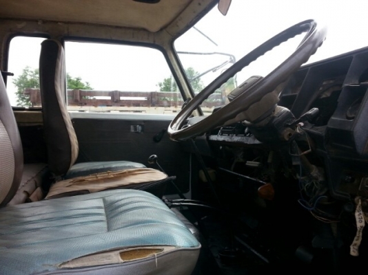 ขายเทรลเลอร์2เพลา 165แรง เครื่องดี แคชซีใหญ่จัมโบ้ หางใหญ่ขึ้นPC200 ได้ สภาพสวยพร้อมใช้งาน เอกสารพร้อมโอน สนใจโทร 090-8588220คุณนะ