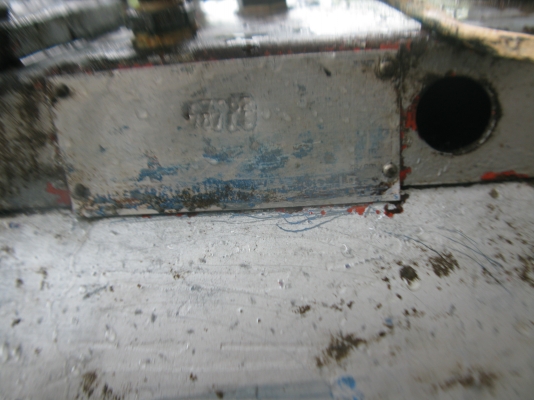 เครื่องจักรกล และอุปกรณ์