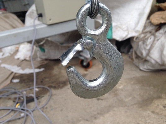 ขายรอกไฟฟ้า ขนาด 200 KG. ไฟบ้าน 220 V พร้อมคาน ขนาดเล็กกระทันรัด สภาพใหม่มาก พร้อมใช้งาน