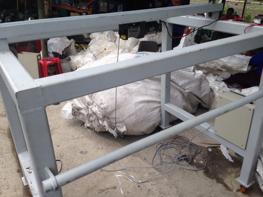 ขายรอกไฟฟ้า ขนาด 200 KG. ไฟบ้าน 220 V พร้อมคาน ขนาดเล็กกระทันรัด สภาพใหม่มาก พร้อมใช้งาน