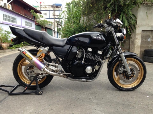 XJR 400 ปี96 เอาไปเติมน้ำมันขับอย่างเดียวเลยครับ XJR 400 ปี96 เอาไปเติมน้ำมันขับอย่างเดียวเลยครับ