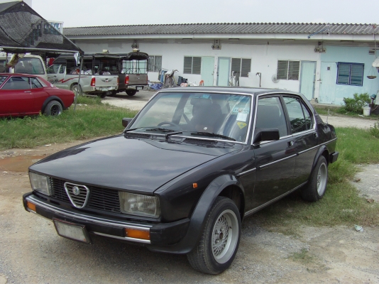 ขายรถ Alfa Romeo สภาพสวยๆ เครื่องเดิม