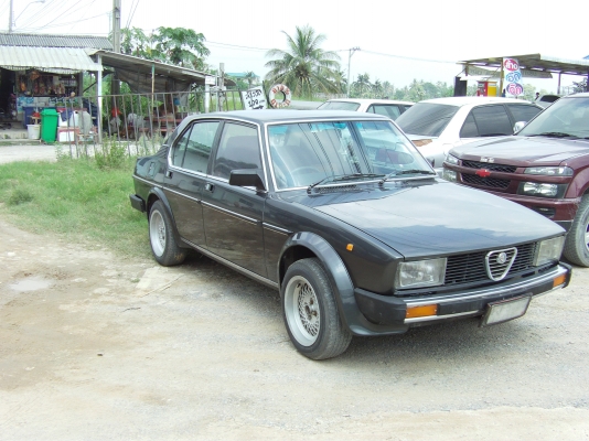 ขายรถ Alfa Romeo สภาพสวยๆ เครื่องเดิม