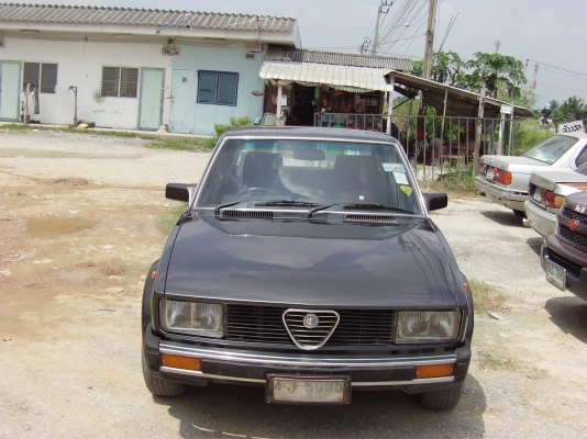 ขายรถ Alfa Romeo สภาพสวยๆ เครื่องเดิม