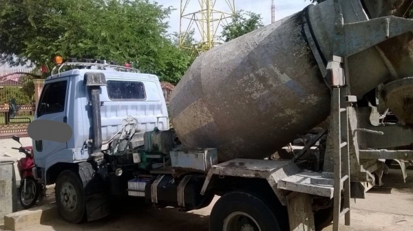 ขายรถหกล้อโม่ปูน ISUZU NRR12C เครื่อง 6BG1-185 แรง โม่ 3 คิว แชสซีสวย มี 2 คัน ทะเบียนพร้อม