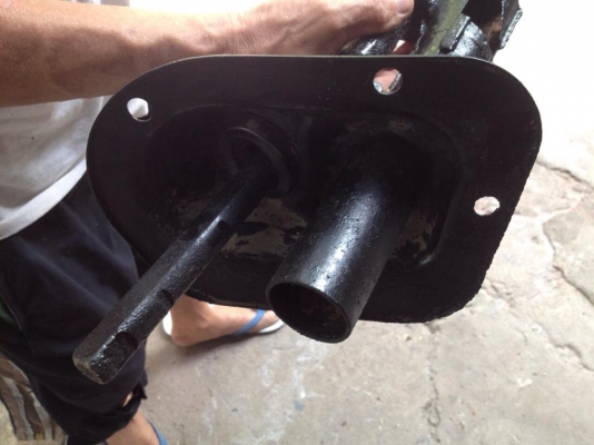 พวงมาลัยเบ้นซ์พร้อมคอ