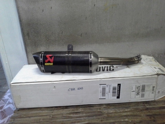 ขายปลาท่อยี่ห้อ AKRAPOVIC CBR 250 ของแท้ครับ ซื้อมา 2 หมื่นกว่าใช้ไป 3 เดือนกว่า ขายปลาท่อยี่ห้อ AKRAPOVIC CBR 250 ของแท้ครับ ซื้อมา 2 หมื่นกว่าใช้ไป 3 เดือนกว่า