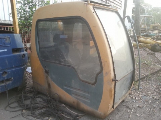 ขายหัวเก๋ง volvo ec210 ตามสภาพ มีผุ นิดหน่อย ขายหัวเก๋ง volvo ec210 ตามสภาพ มีผุ นิดหน่อย