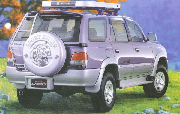 บันไดหลังสเตนเลส Toyota Sport rider ของแท้ บันไดหลังสเตนเลส Toyota Sport rider ของแท้