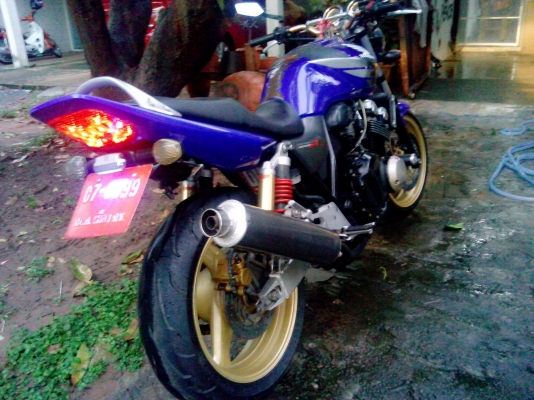 ขาย cb 400 tec 3 ปี 06