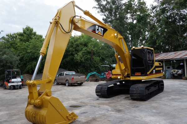 ขาย CAT 320 v2  ปรับสภาพพร้อมใช้