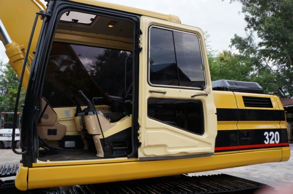 ขาย CAT 320 v2  ปรับสภาพพร้อมใช้
