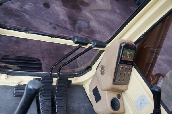 ขาย CAT 320 v2  ปรับสภาพพร้อมใช้