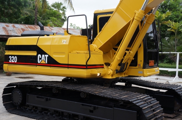 ขาย CAT 320 v2  ปรับสภาพพร้อมใช้