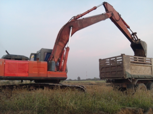 ขาย แบคโฮว์ HITACHI EX 200 -1