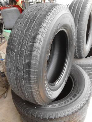 245/70R16 BRIDGE STONE DUELER H/T 840 มีชุด 4 เส้น โทร.081-427-3941 245/70R16 BRIDGE STONE DUELER H/T 840 มีชุด 4 เส้น โทร.081-427-3941