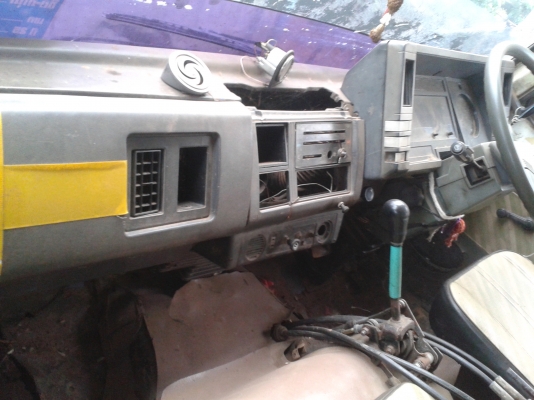 ขายเก๋ง ROCKY