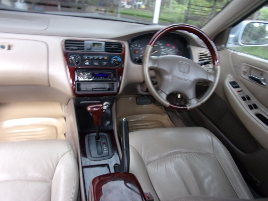 ขายด่วน H0NDA ACCORD งูเห่าปี 2001