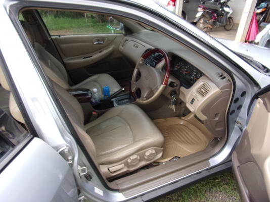 ขายด่วน H0NDA ACCORD งูเห่าปี 2001