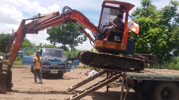 ขายแล้วขอบคุณ คุณ สุภาพร สืบสาย PC 5O UU-1 พร้อมรถ 6 ล้ออีซุซุ TLD 56 เครื่อง 4BA1 พร้อมใช้ตามสภาพ ราคา 330000 ขายแล้วขอบคุณ คุณ สุภาพร สืบสาย PC 5O UU-1 พร้อมรถ 6 ล้ออีซุซุ TLD 56 เครื่อง 4BA1 พร้อมใช้ตามสภาพ ราคา 330000