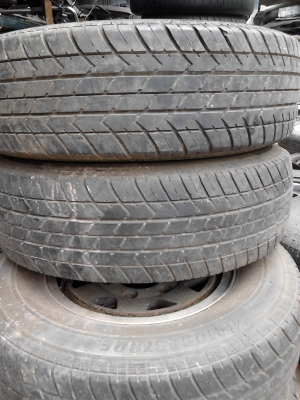 205/75R14 BRIDGE STONE LEO 67 แม๊กพร้อมยาง ใส่ได้เลยครับ โทร.081-427-3941