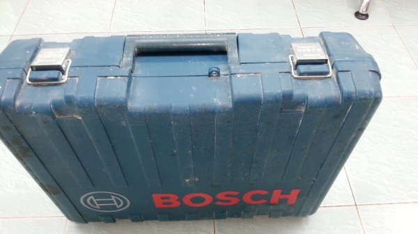 ขายเครื่องสกัดแย็กไฟฟ้ายี่ห้อBOSCHรุ่นGSH 5X(1025W)สภาพดีมากๆครับสวยๆพร้อมใช้งานครับ