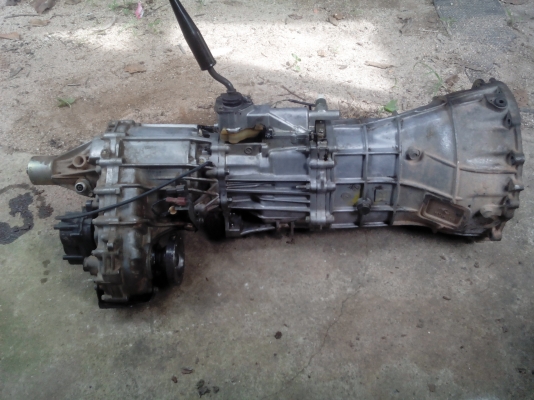 ขาย หรือแลก เกียร์ ISUZU D-MAX (4x4) ขาย หรือแลก เกียร์ ISUZU D-MAX (4x4)