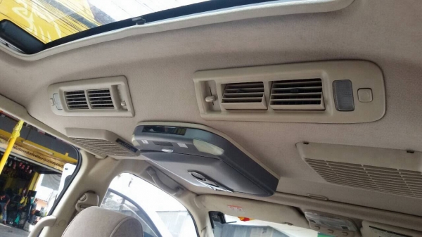 Toyota GRANVIA 3.4 ขับสี่ล้อ ปี 2002 ตัวสุดท้าย